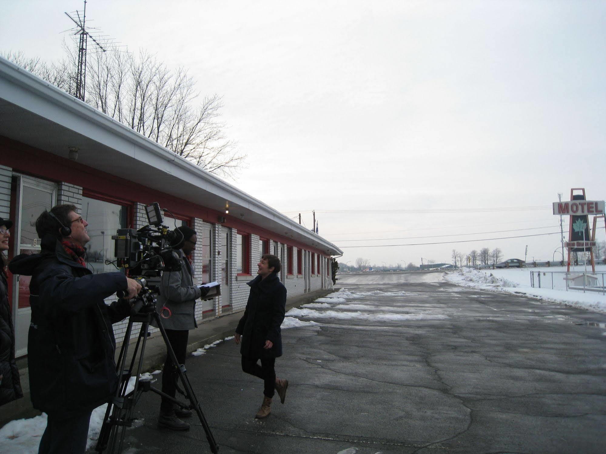 Motel Des Erables Coteau-du-Lac Exterior photo